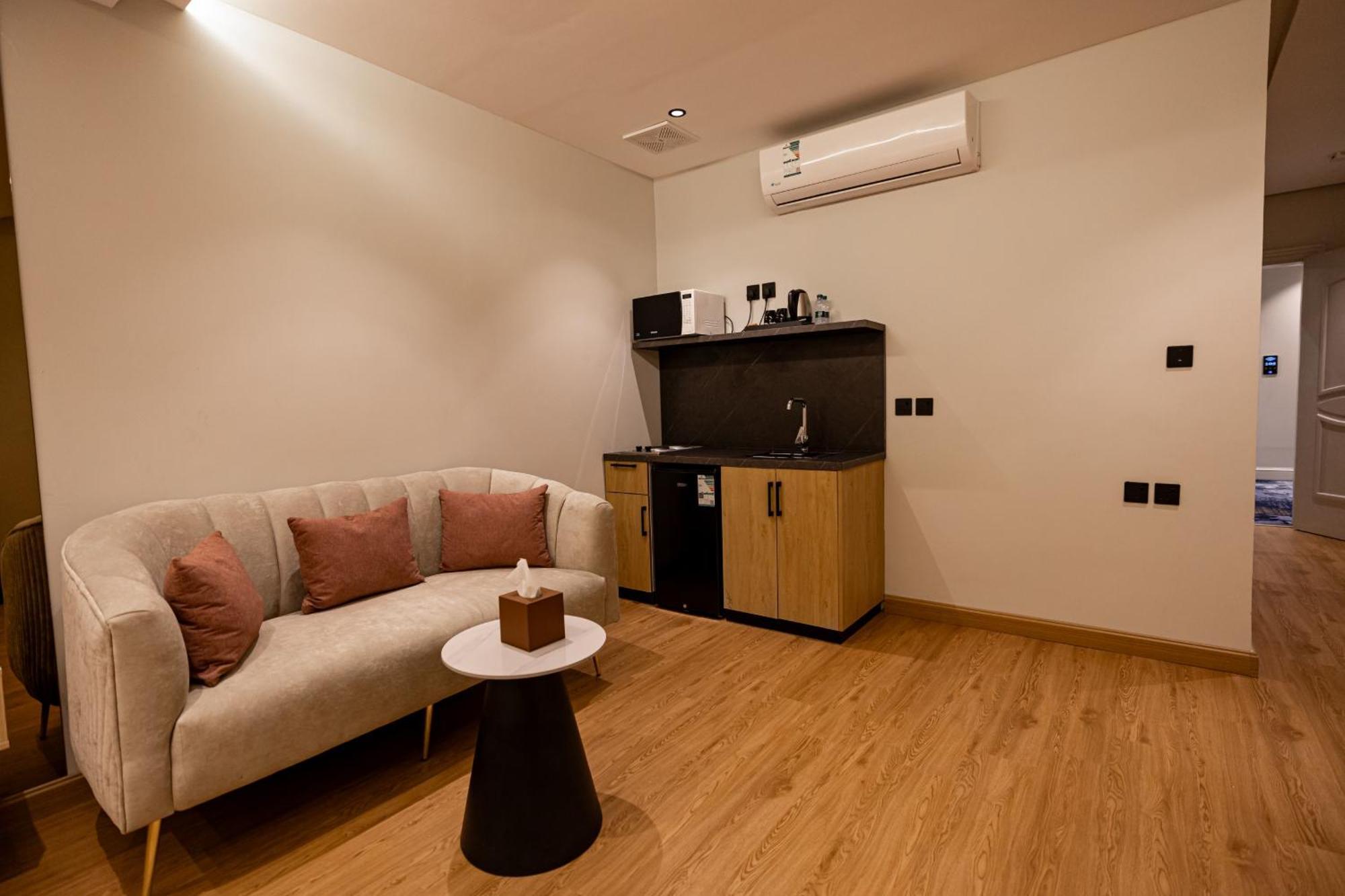 Xyz Al Yasmin Apartemen Riyadh